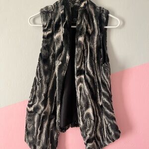 Tart Collections Faux Fur Vest in Black and Gray